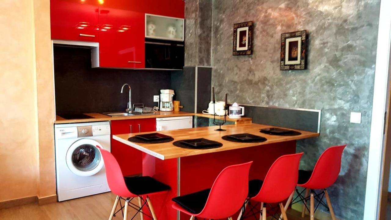 Leroy Apartment Емпуриабрава Екстериор снимка
