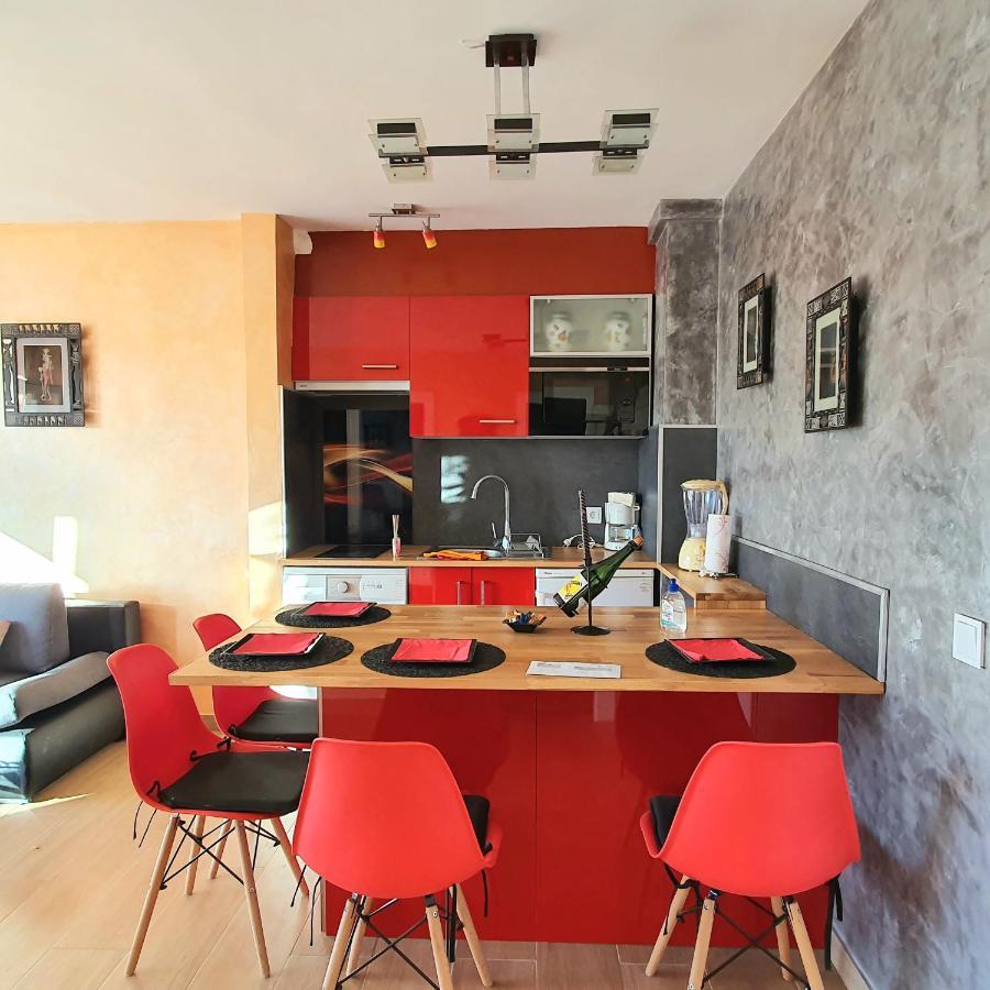Leroy Apartment Емпуриабрава Екстериор снимка